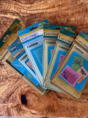 Cuttlebug Die Cut Templates - Assorted Craft Dies